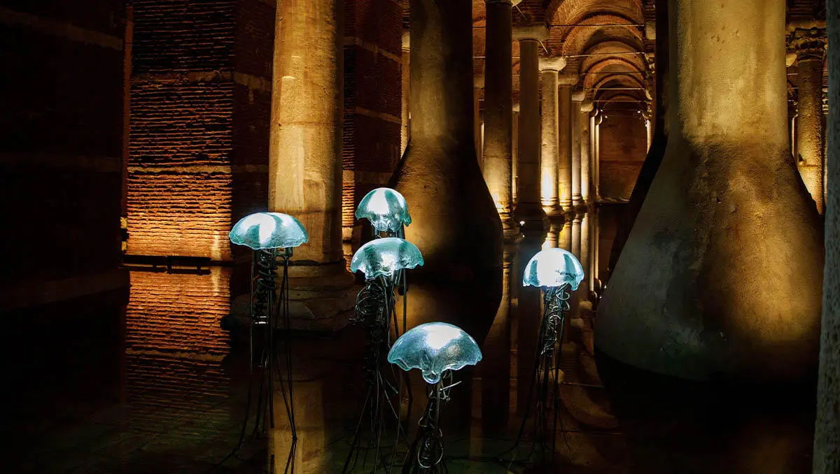 Basilica Cistern atmospheric lighting and vaulted ceiling